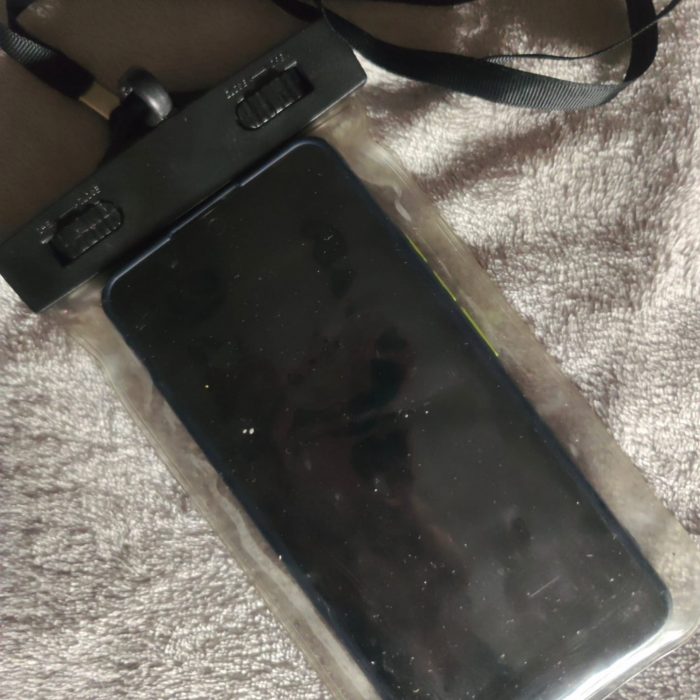 Funda agua para móvil y accesorios - Imagen 3